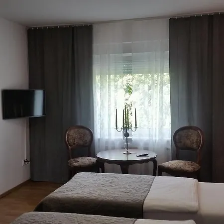 Monte Christo ホームステイ *